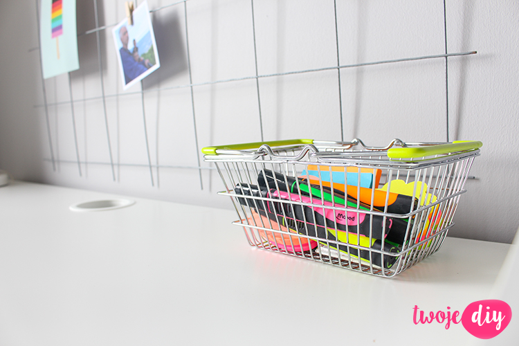 Kratka nad biurko diy 8